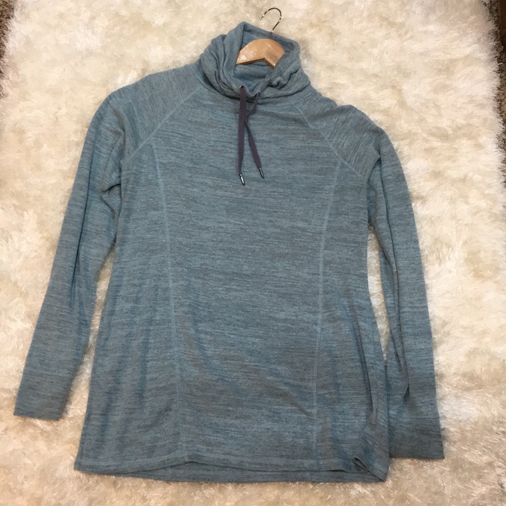 Women’s sweatshirt